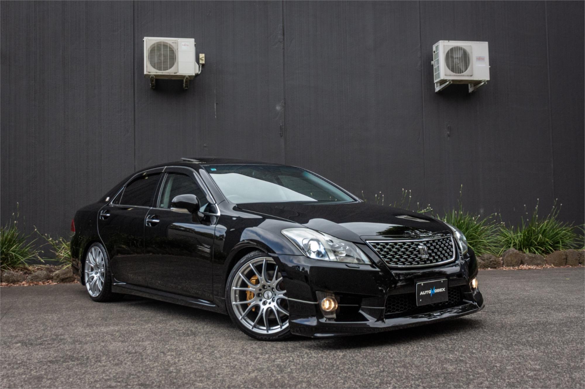 Black Toyota Crown Athlete